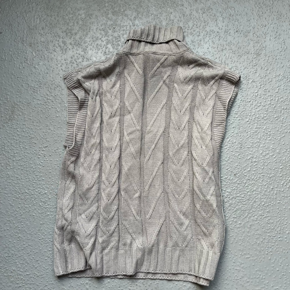 Sleeveless Turtleneck Sweater Knit Vest Cable Knit Layering Top - Picture 4 of 4
